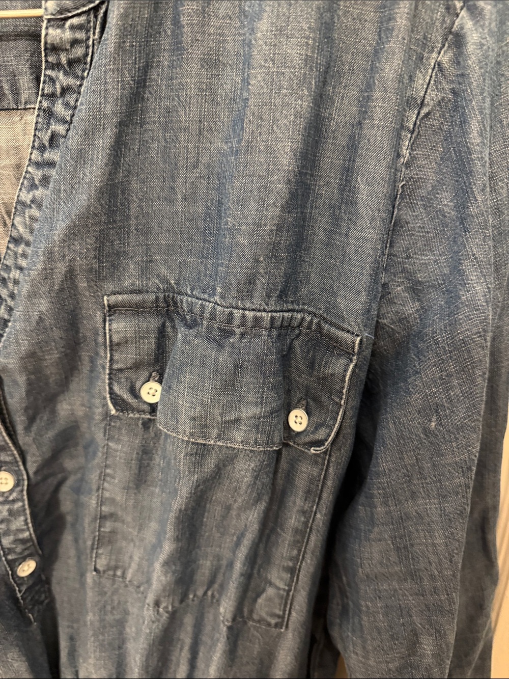 GAP - Picture 4 of 5